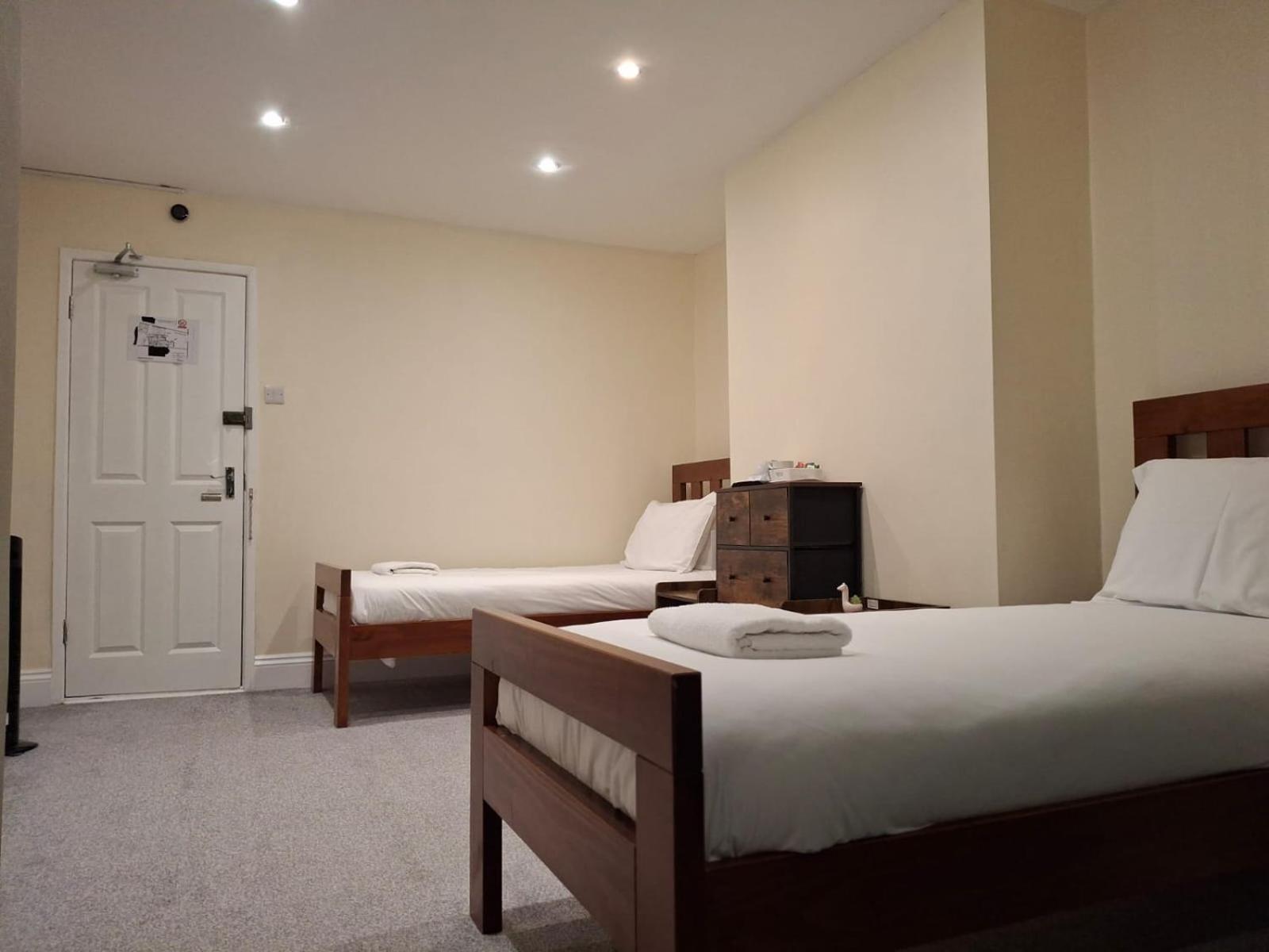 Inn By The Sea, Portsmouth - En Suite Rooms With Sea View Possible, Parking Ev 22Kw Экстерьер фото