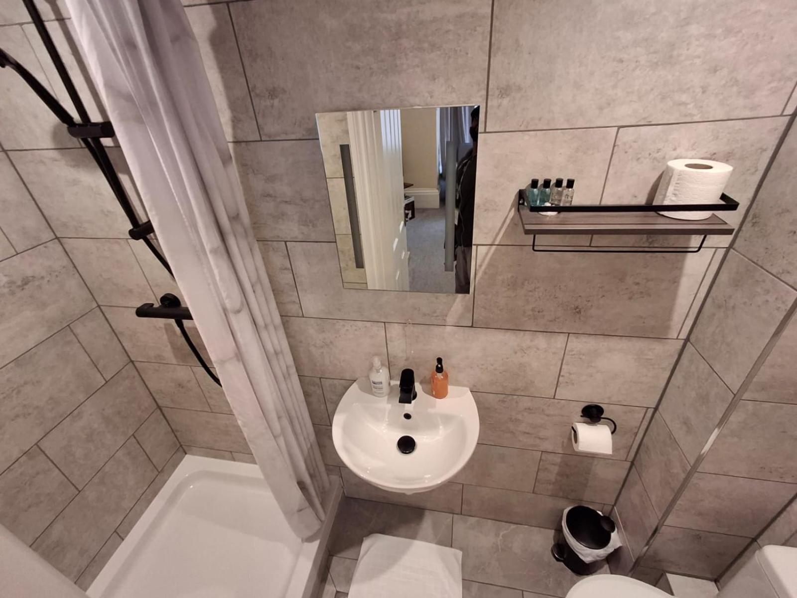 Inn By The Sea, Portsmouth - En Suite Rooms With Sea View Possible, Parking Ev 22Kw Экстерьер фото