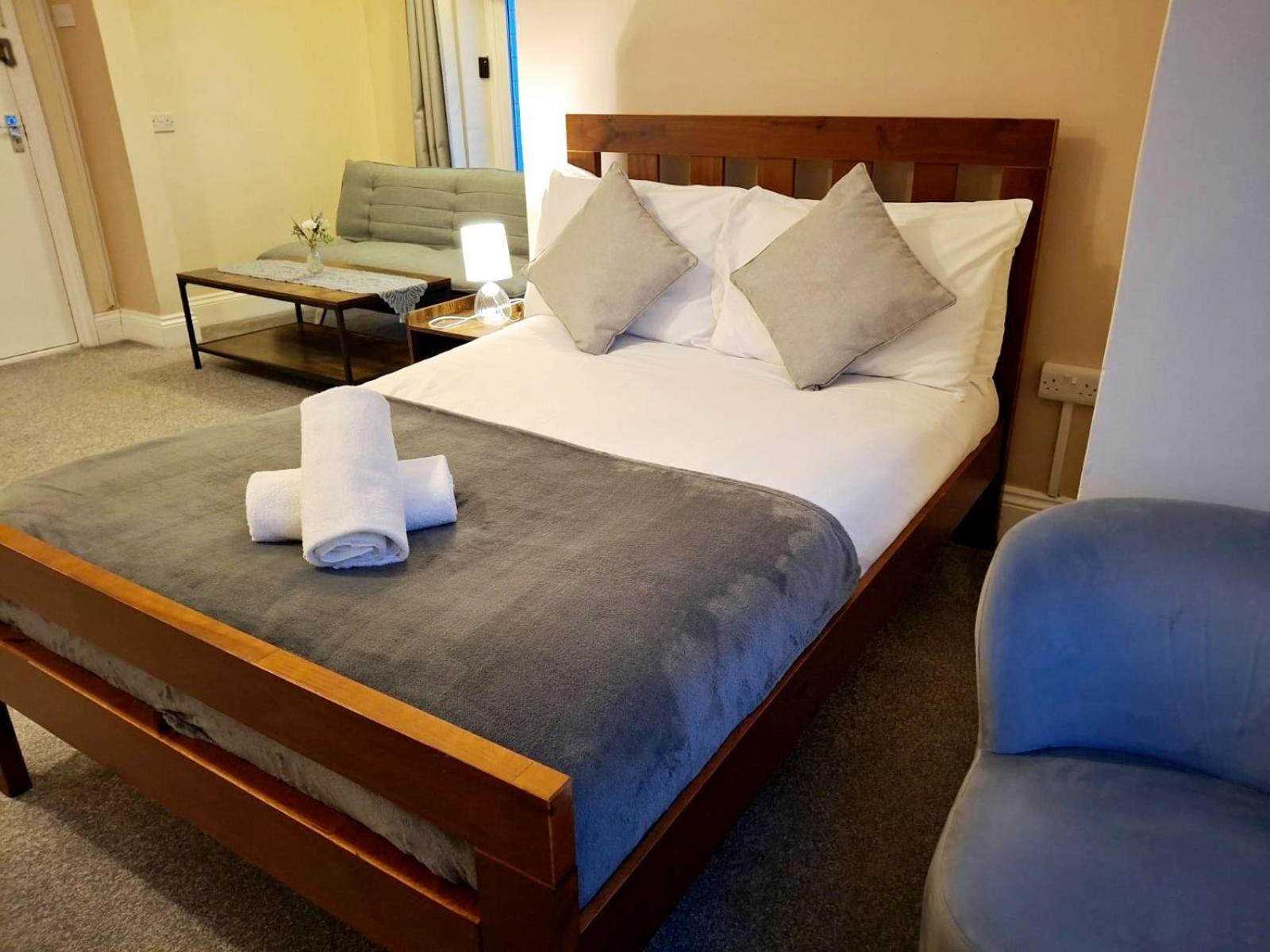 Inn By The Sea, Portsmouth - En Suite Rooms With Sea View Possible, Parking Ev 22Kw Экстерьер фото